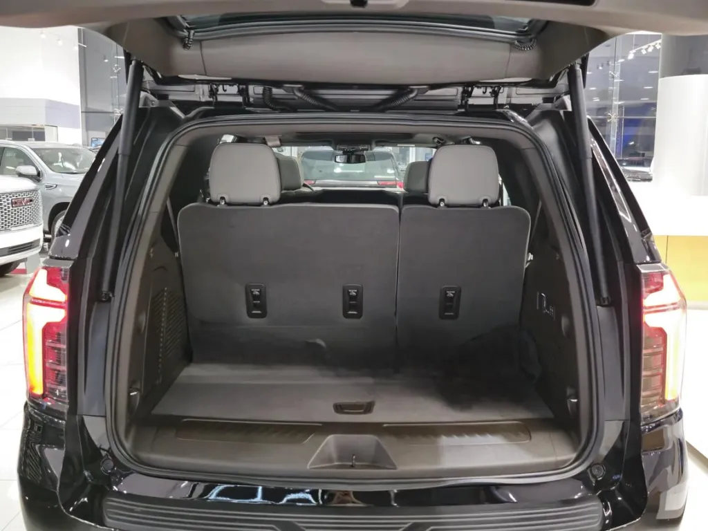 Chevrolet Tahoe 2025 #3